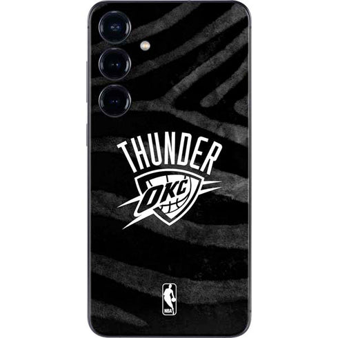 NBA Oklahoma City Thunder Black Animal Print Galaxy S25 Skin